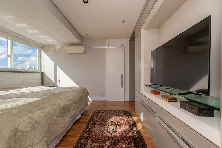 Duplex Penthouse in CondoClub +